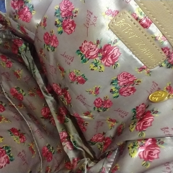 Betsey Johnson Striped Butterfly Bookbag Purse - Picture 10 of 10